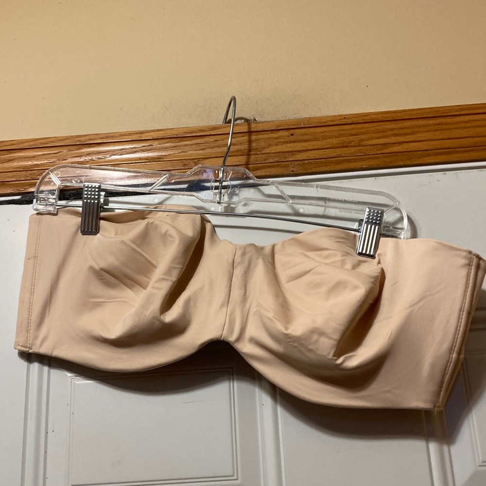 Strapless Tan Bra 42d
